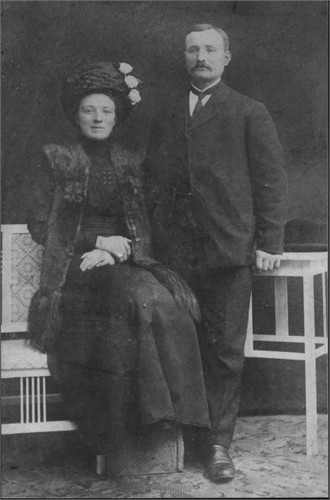 Heirat der Großeltern Plaisier 1912 in Ostfriesland 