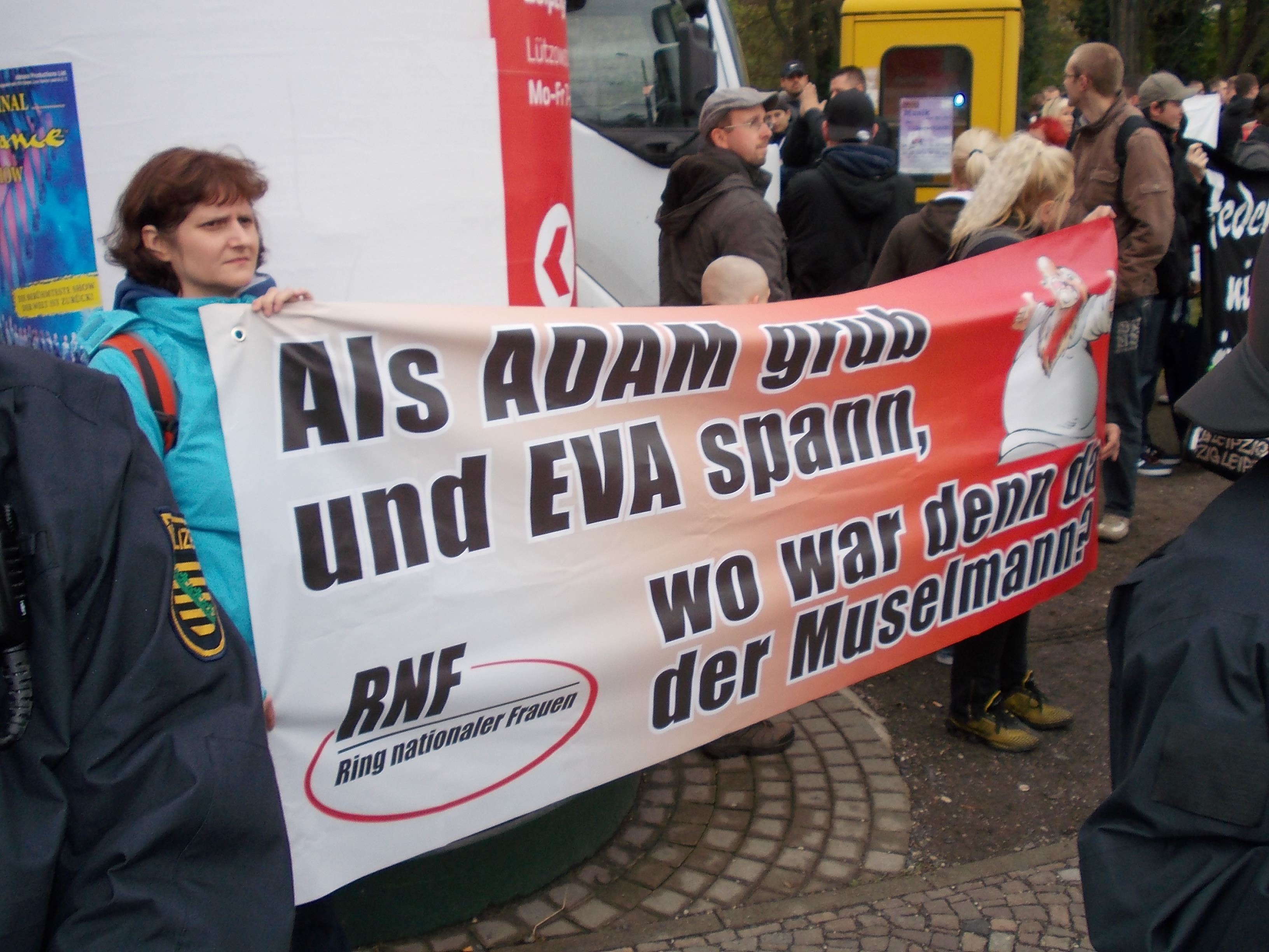 Demonstration gegen den Moscheebau in Leipzig, November 2013. Foto: Detlef M. Plaisier